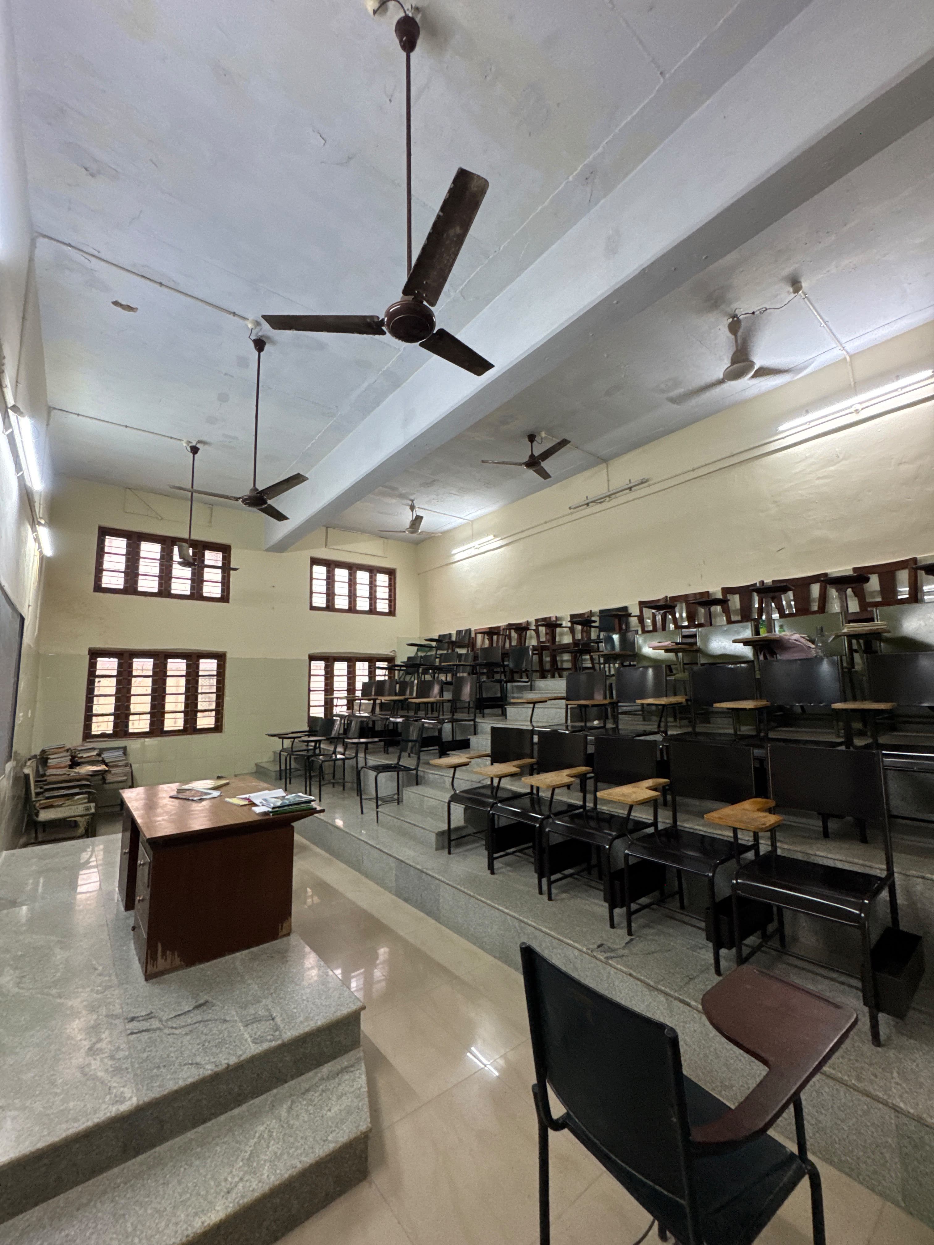 lecture hall 2 image 1